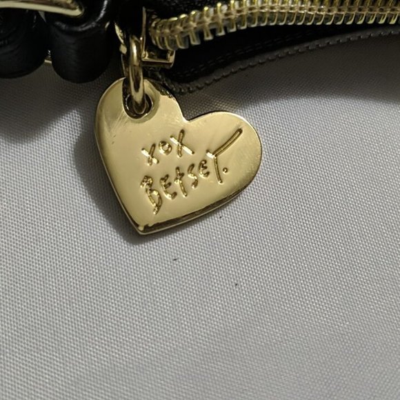 BETSY JOHNSON Black Cream Faux Leather Medium Size Clutch with Front Bow Tie - Picture 6 of 6